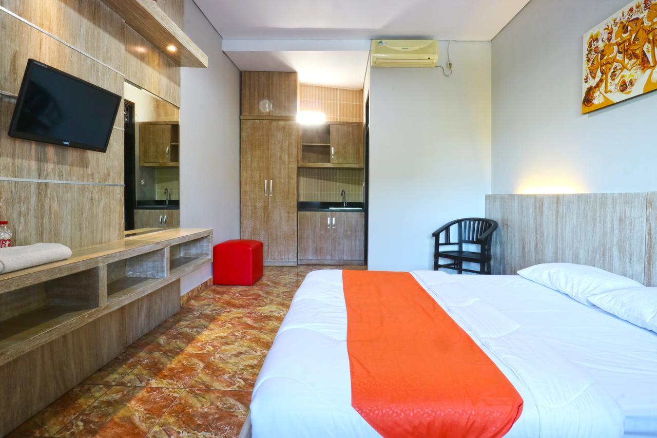 Bangsal Homestay Denpasar Exteriör bild