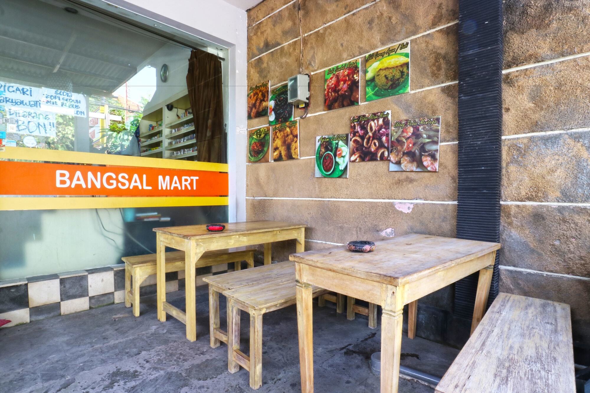 Bangsal Homestay Denpasar Exteriör bild